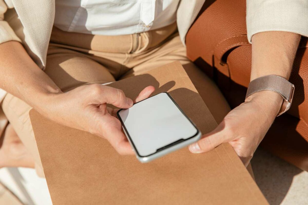 Why a Leather iPhone Case is the Ultimate Everyday Luxury
