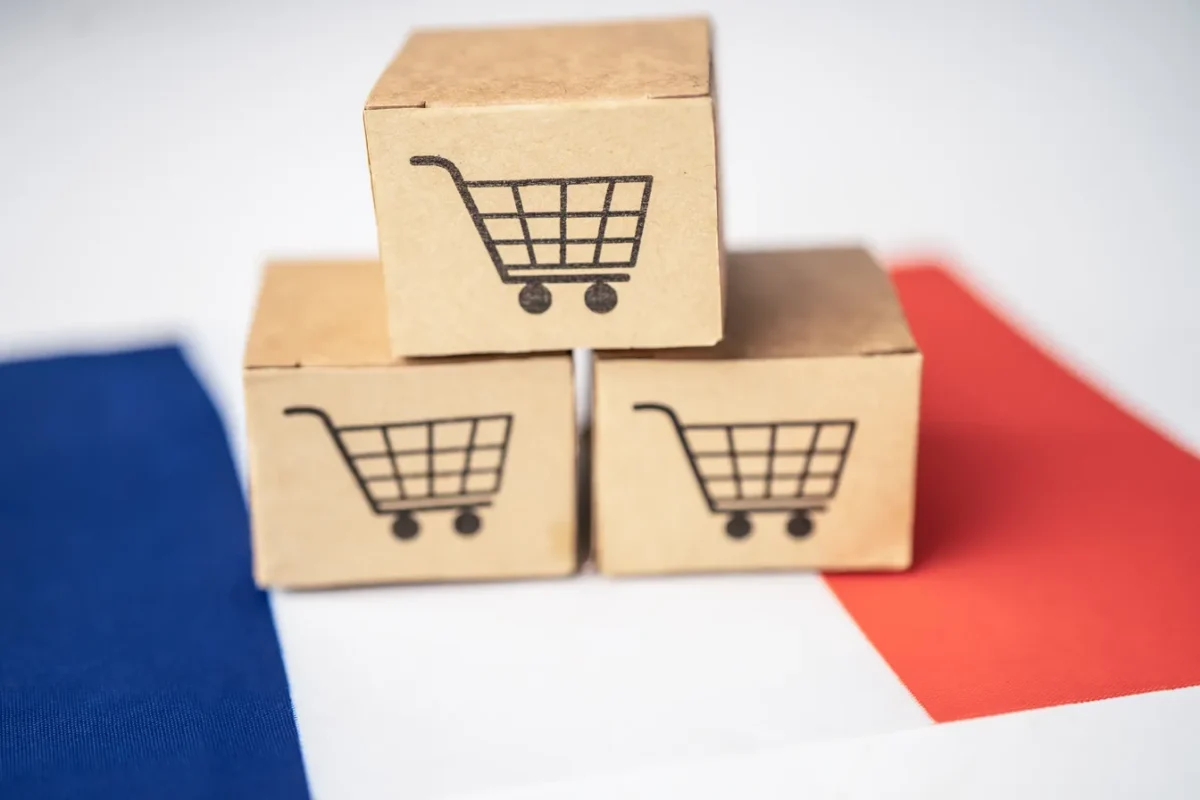send a parcel to France
